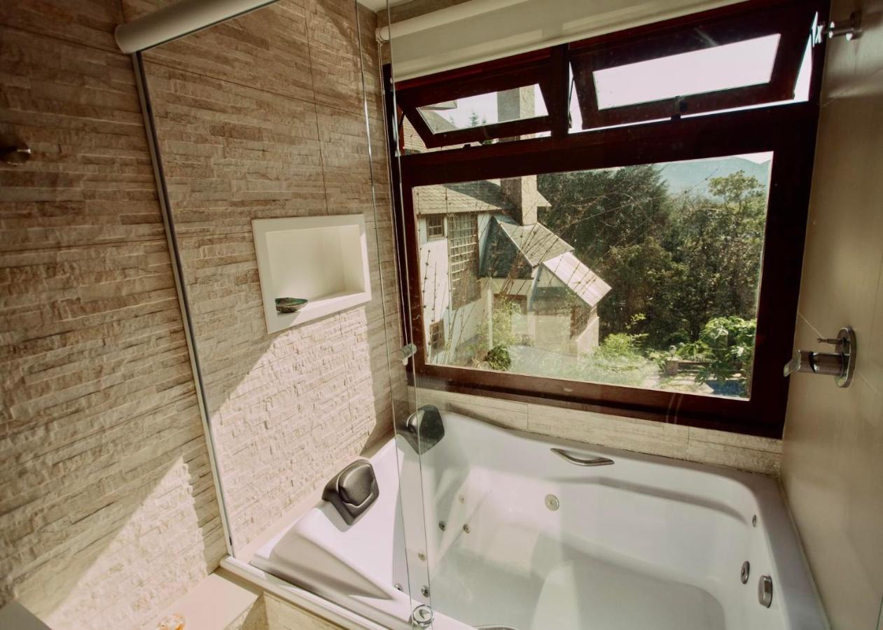 Casa Na Montanha Em Condominio De Alto Padrao อาทิบายา ภายนอก รูปภาพ